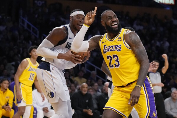 Lebron james dallas clearance mavericks